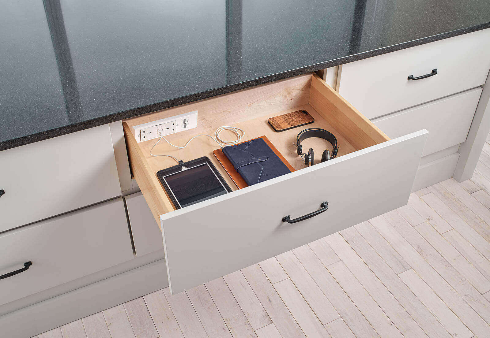 Docking Drawers | In-Drawer Power Sockets & Outlets - Häfele